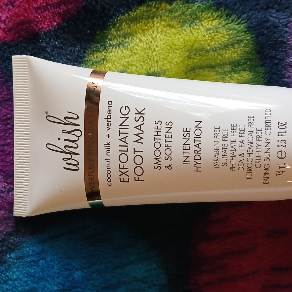 Charcoal Deep Cleansing Mud Mask And Exfoliating Foot Mask - Picture 2 of 3